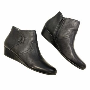 Easy Spirit Booties, Black Leather Wedge Ankle Zip